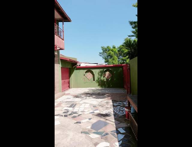 5 BEDROOM HOUSE FOR SALE IN CORONATIONVILLE